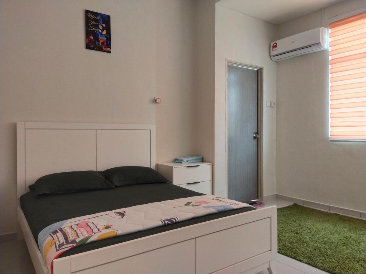 Axaida Homestay Parit Jawa Bakar Parit Eksteriør billede
